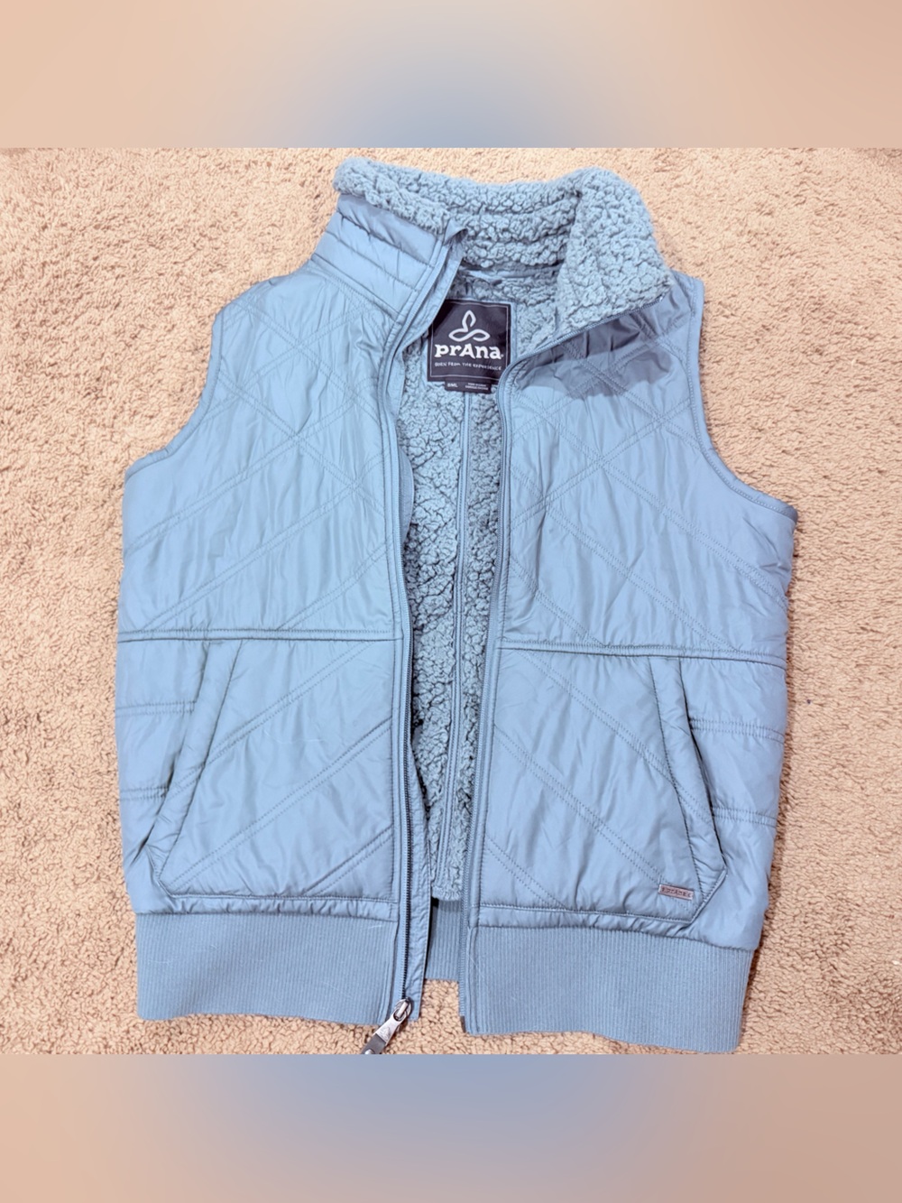 Prana Light Blue Quilted Sherpa-Lined Vest s/m/l